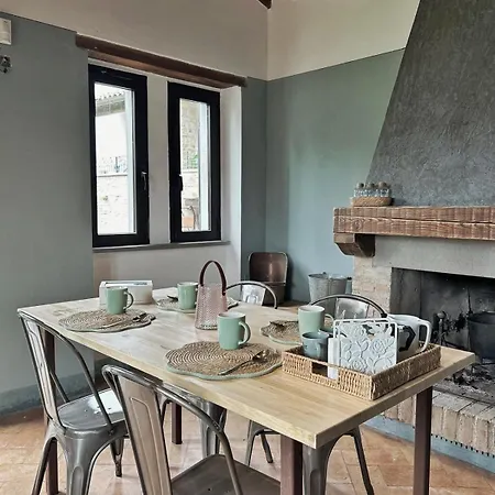 Lägenhetshotell Podere Pietraluna 4*