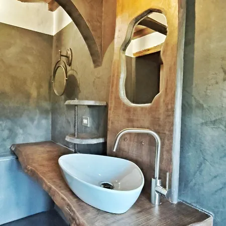Podere Pietraluna Apartahotel