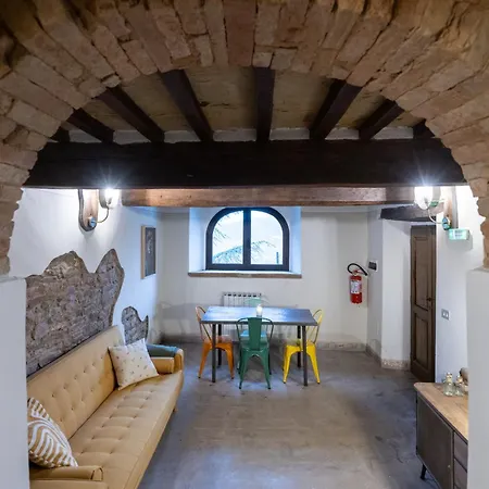 Podere Pietraluna Apartahotel 4*