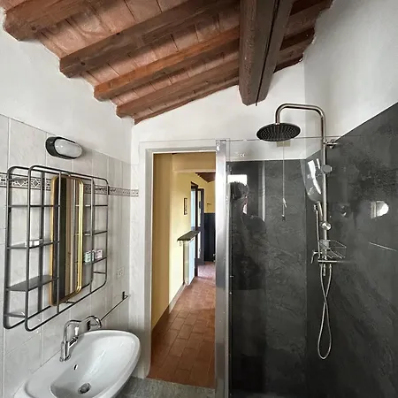 Podere Pietraluna Vakantieboerderij *