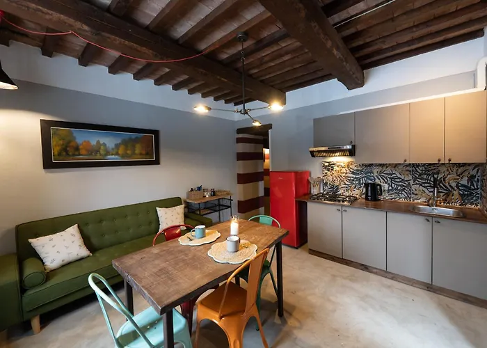 Podere Pietraluna Alloggio per agriturismo Città di Castello